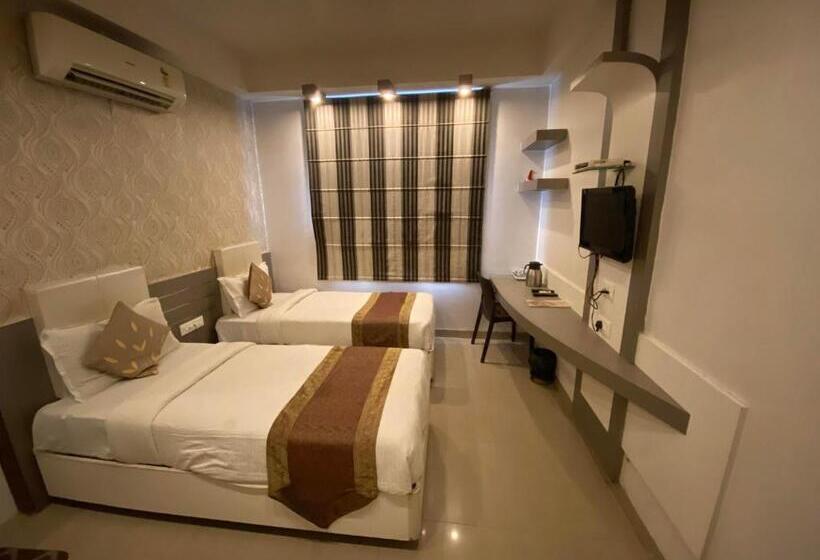 Hotel Starlit Select Nirvana