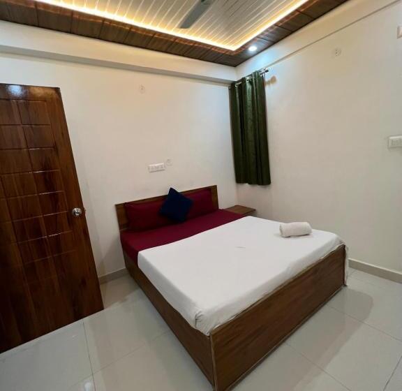 Fabhotel The Bird House