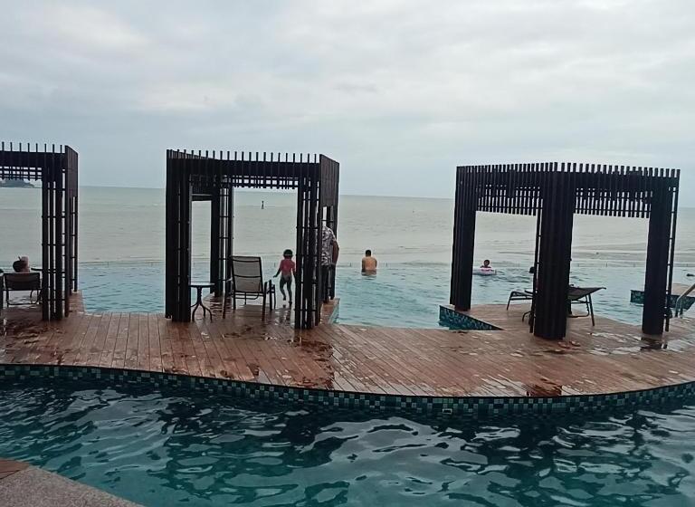 Imperium Residence Tanjung Lumpur Seaview Studio Hafiz