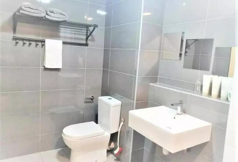 Imperium Residence Tanjung Lumpur Seaview Studio Hafiz