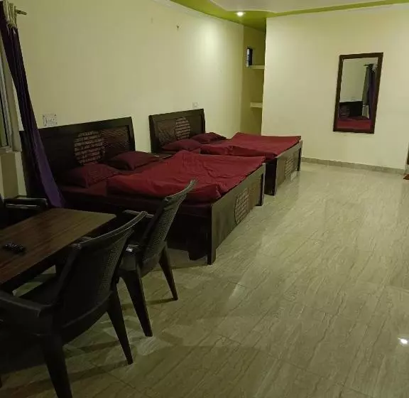 ペンション Ashirwad Guest House