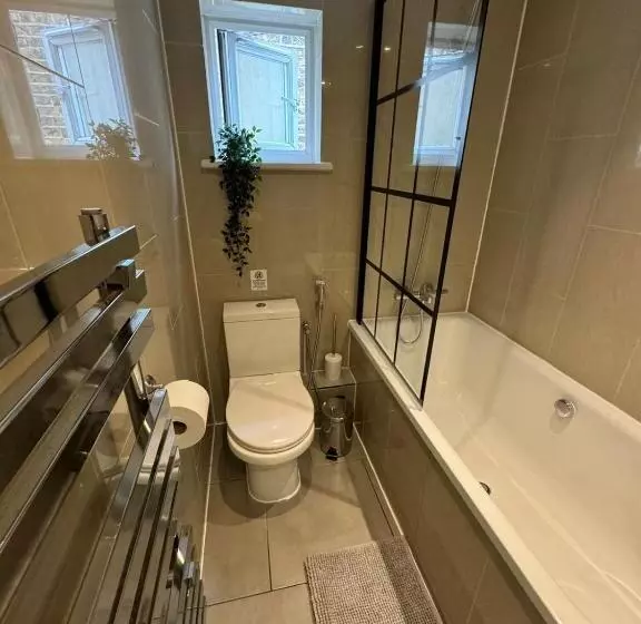 ペンション Brentford Guest Rooms