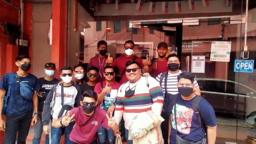 پانسیون Joka Joka Guesthouse