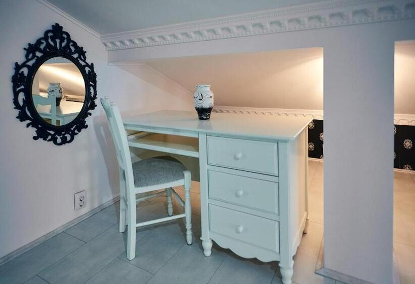 بنسيون La Conac Resort