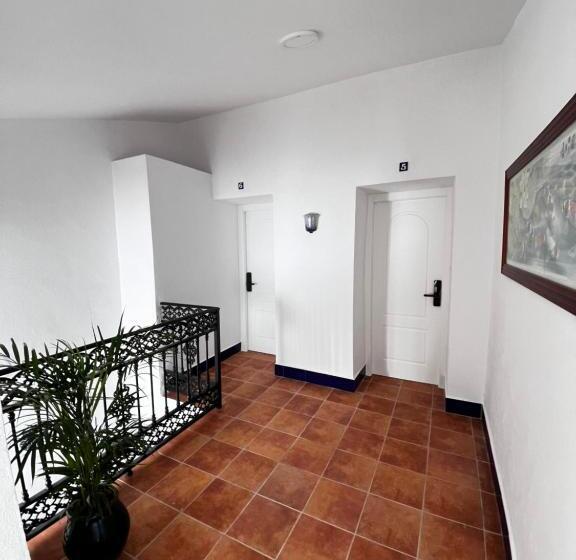 پانسیون Shanti’s Andalusian Rooms