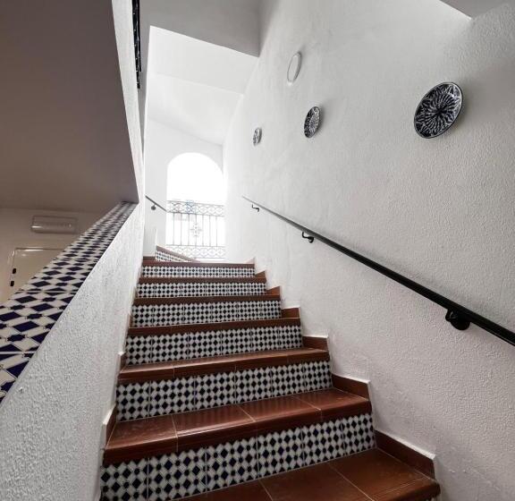 پانسیون Shanti’s Andalusian Rooms