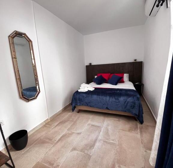 پانسیون Shanti’s Andalusian Rooms