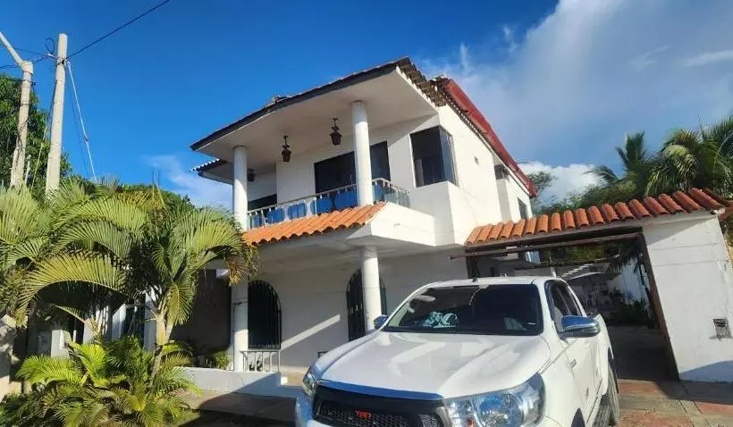 ペンション Taj Mahal The Iberico Beach House