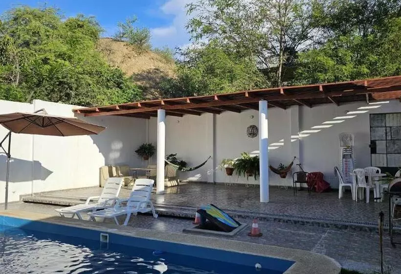 ペンション Taj Mahal The Iberico Beach House