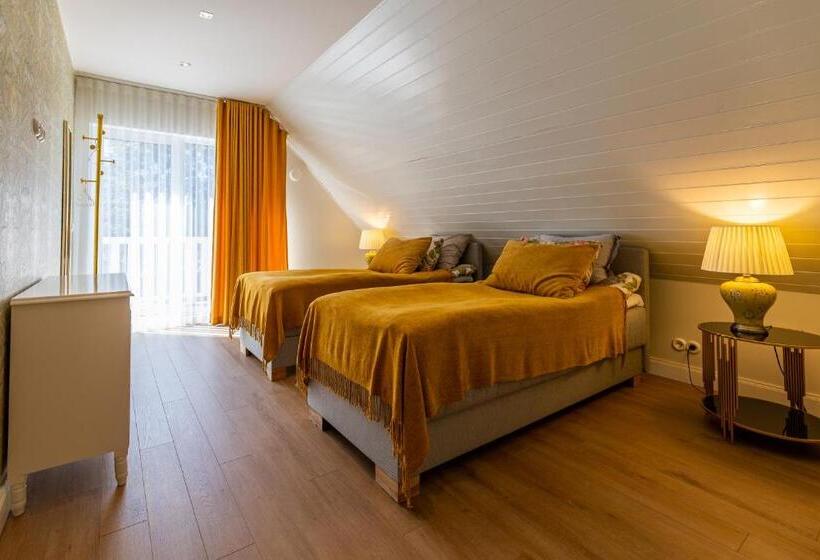 پانسیون Tiismani Villa