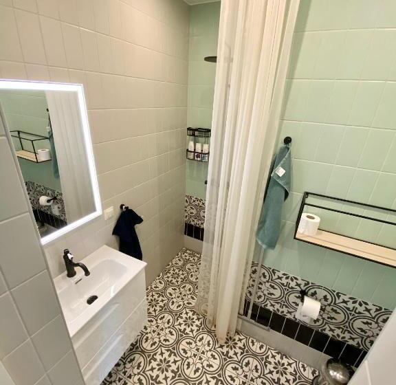 پانسیون Tiismani Villa