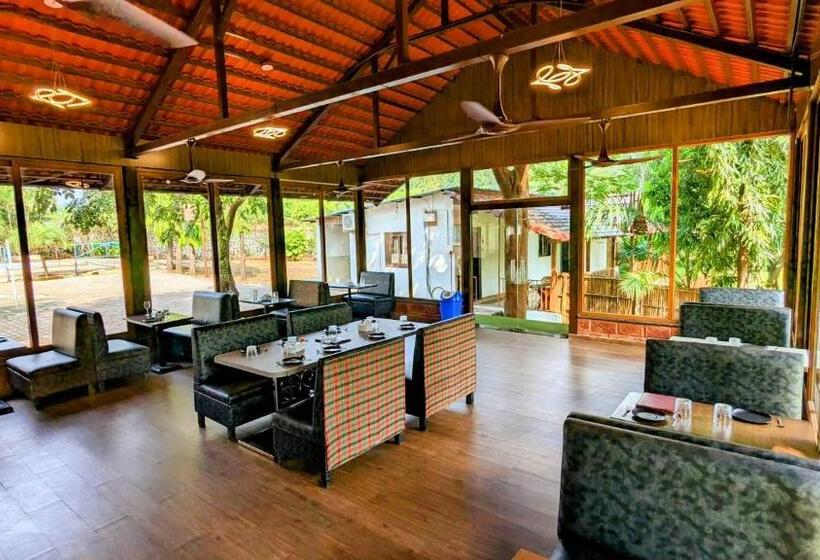 Sadanand Farmstay Resort