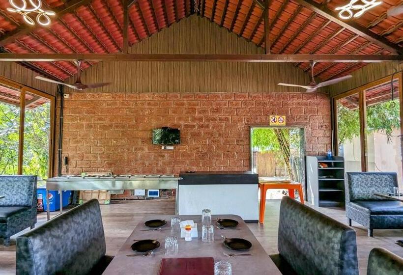 Sadanand Farmstay Resort