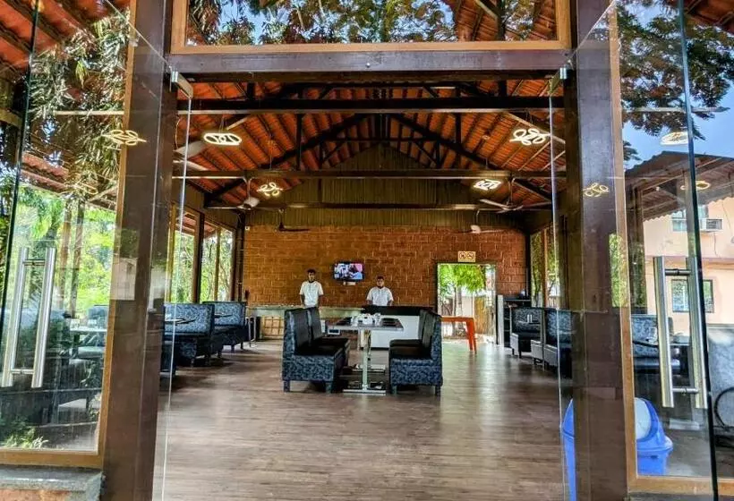 Sadanand Farmstay Resort