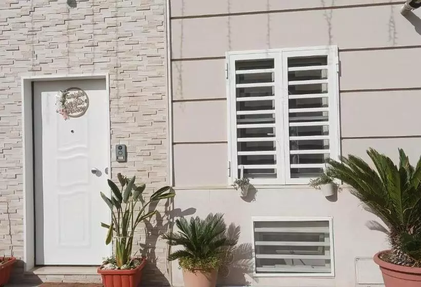 Aamiaismajoitus (B&B) Villa Nadia