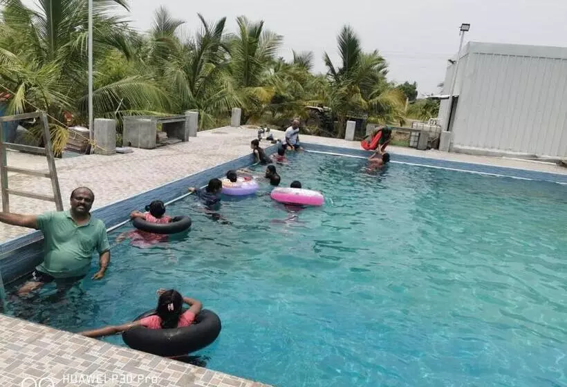 ホテル Amaravathi Farm Stay