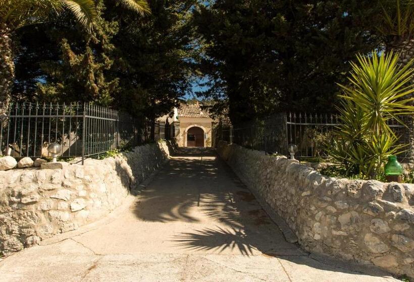 Отель Case Passamonte Agriturismo Resort & Rooms