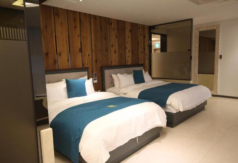 בית מלון כפרי Jb Tourist