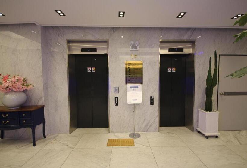 בית מלון כפרי Jb Tourist