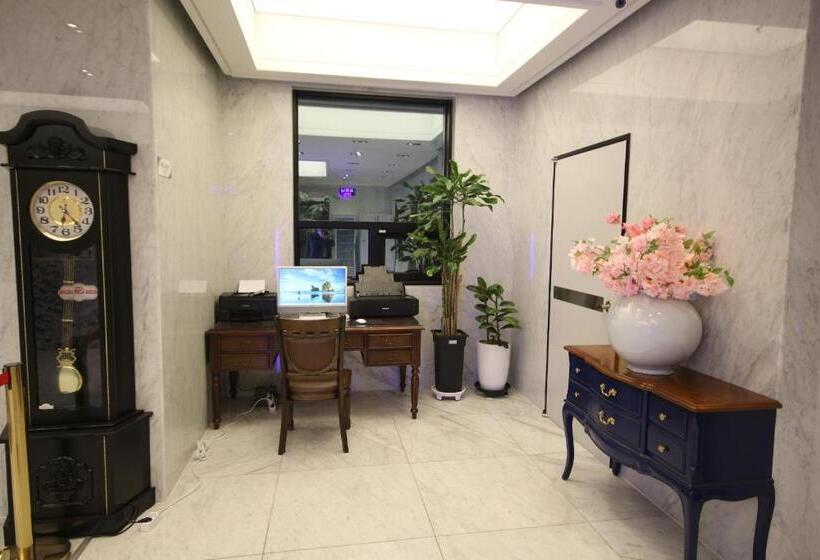 בית מלון כפרי Jb Tourist