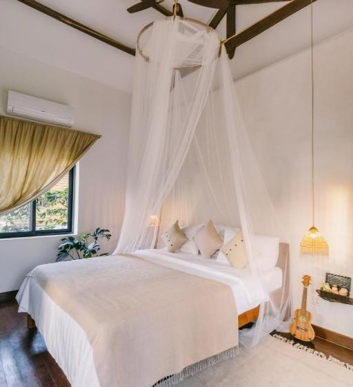 בית מלון כפרי La Bōhème Luxury Suites