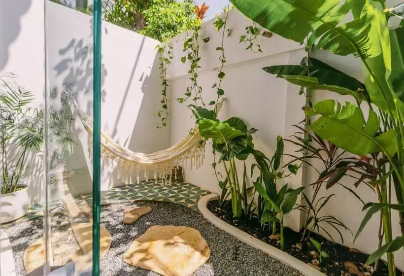 ホテル La Bōhème Luxury Suites