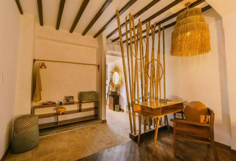 ホテル La Bōhème Luxury Suites