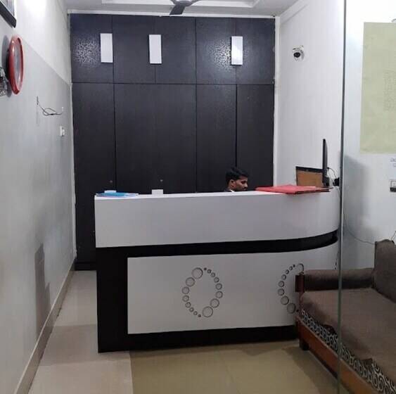 Hotel Meer Residency