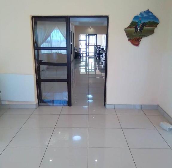 Отель Morning Star Lodge