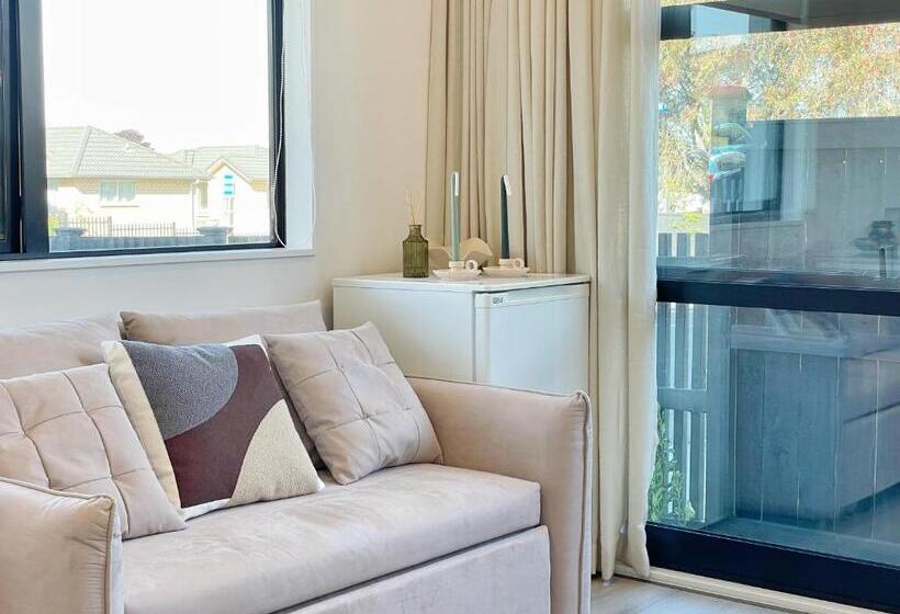 ペンション Great Value 1b1b Studio In Sandringham   Private Entrance, Close To City, Heat Pump, Netfilx