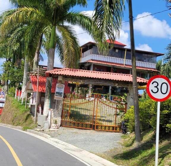 Pensione Hostal Campestre Rancho Jr