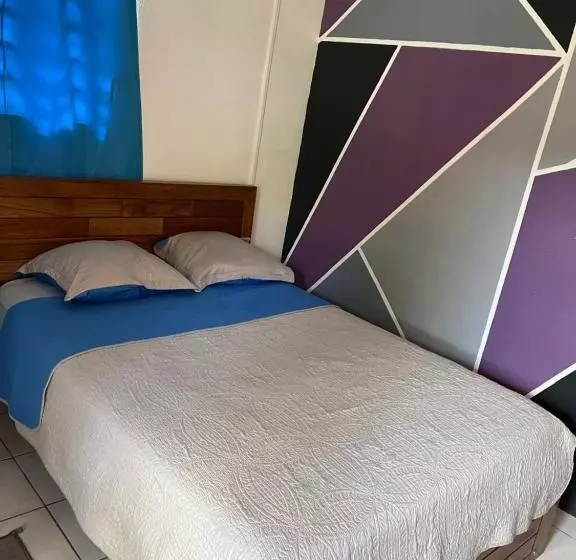 پانسیون Ouest Nelis Lodge