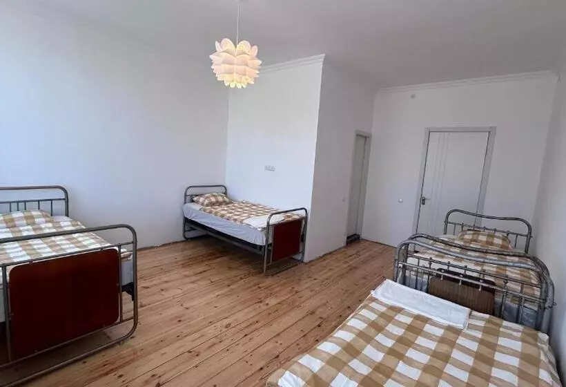 پانسیون House & Wine