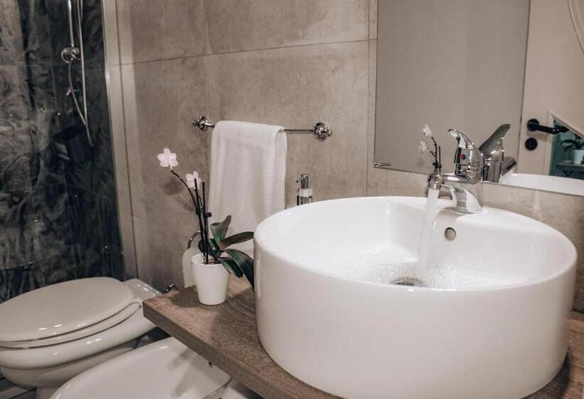 פנסיון Vicoletto Fiorito