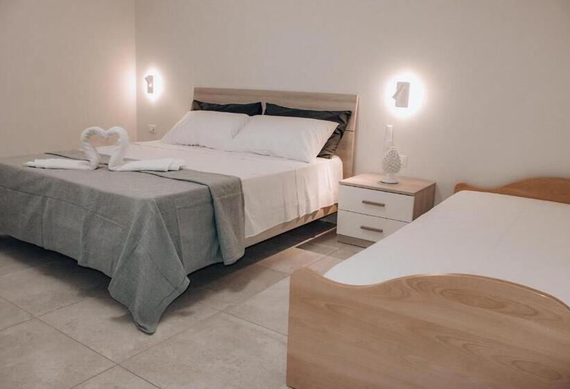 פנסיון Vicoletto Fiorito