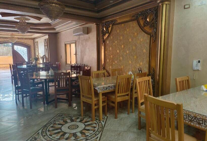 تختخواب و صبحانه 利人市 Li Ren City