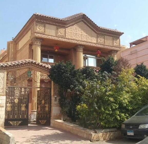 تختخواب و صبحانه 利人市 Li Ren City