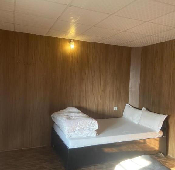 تختخواب و صبحانه Aati Cafe