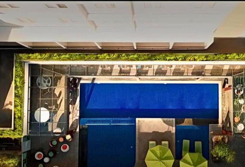 Отель Amani Suite And Apartment Zn41