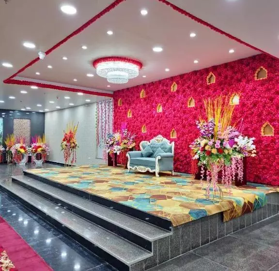 ホテル Ashirwad