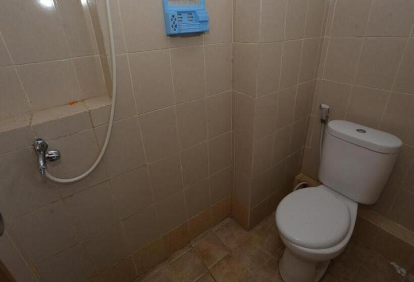 בית מלון כפרי Aurora Rooms @ Apartemen Loftvilles City