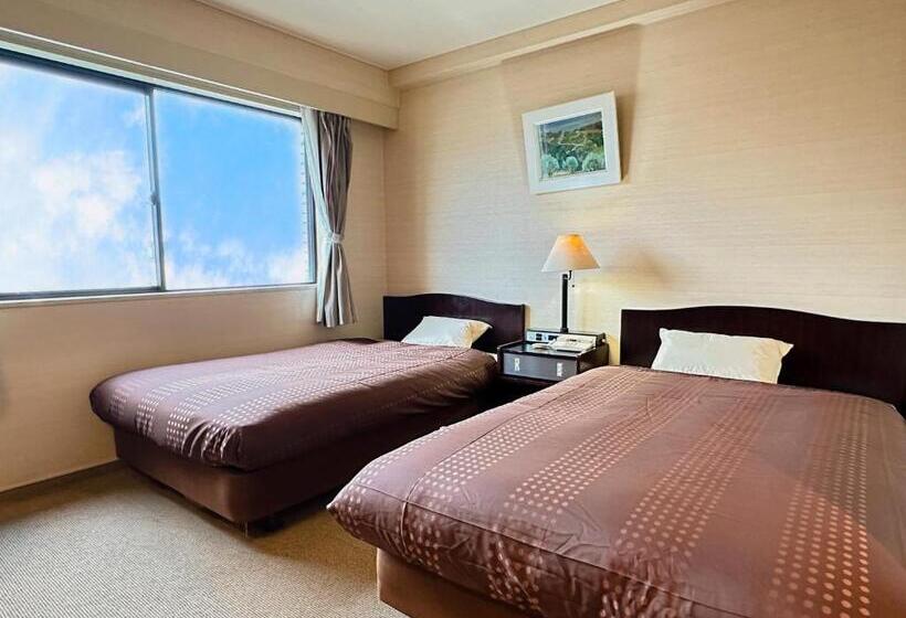 בית מלון כפרי Frontier Yonago