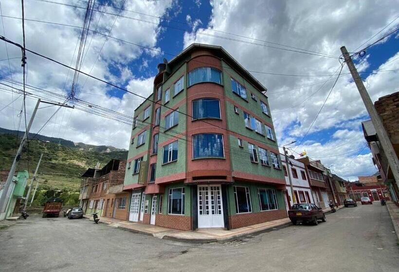 בית מלון כפרי La Herradura