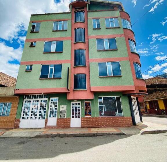 בית מלון כפרי La Herradura