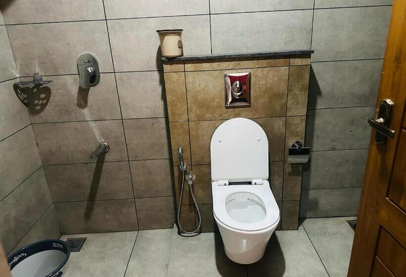 בית מלון כפרי Mary Land Residency