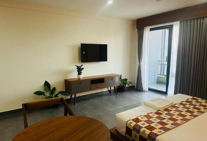 בית מלון כפרי Mary Land Residency