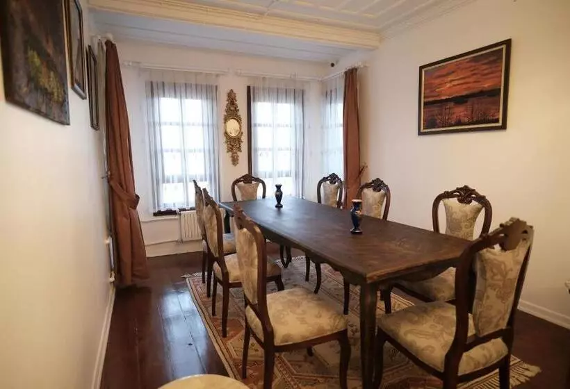 هتل Meci̇t Kaptan Konaği