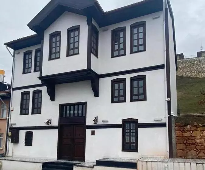 هتل Meci̇t Kaptan Konaği