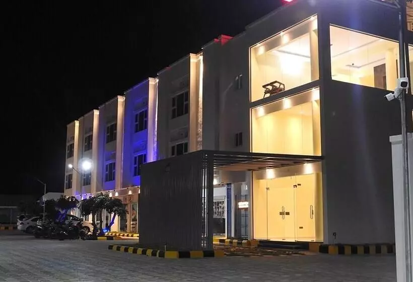 Hotelli Nueva Boarding And Lodging