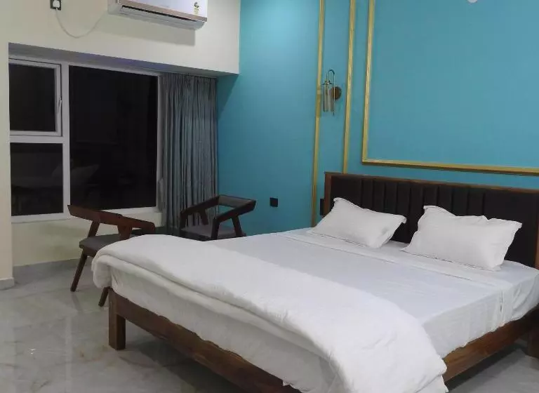 Hotelli Nueva Boarding And Lodging